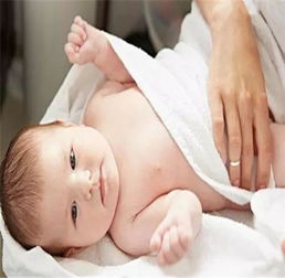 新生婴儿该怎么护理