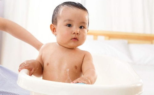 婴儿沐浴后的注意事项有哪些