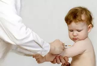 婴儿接种疫苗有什么反应