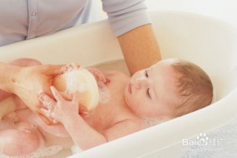 新生儿怎么洗澡教程