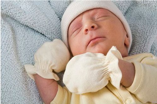 小婴儿窒息发生常见原因和预防