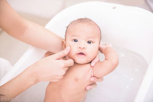 婴儿洗澡的好处及该注意什么